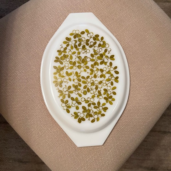 Pyrex- Verde Green Olives - Picture 5 of 8